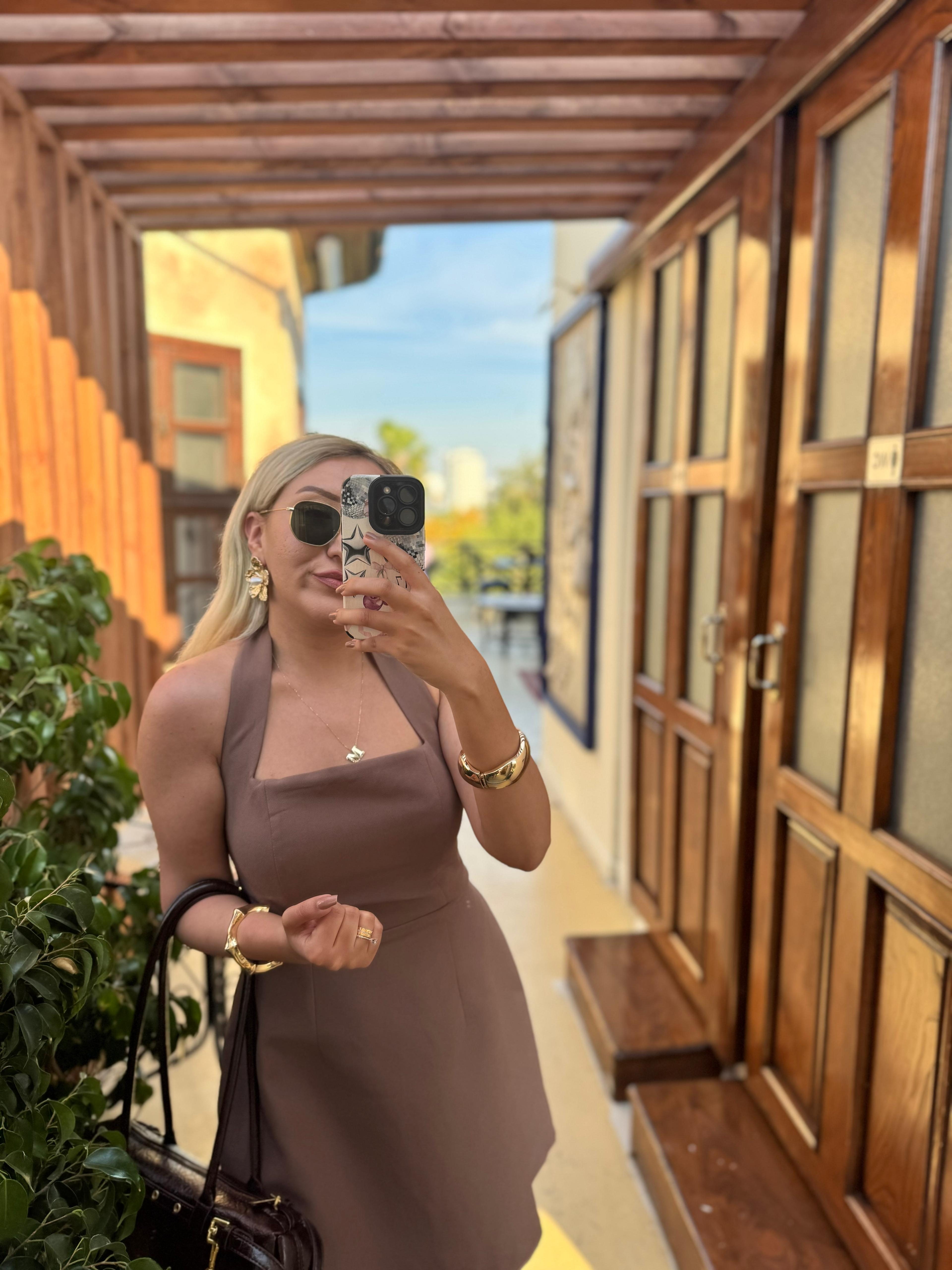 Boyundan Askılı Mini Elbise