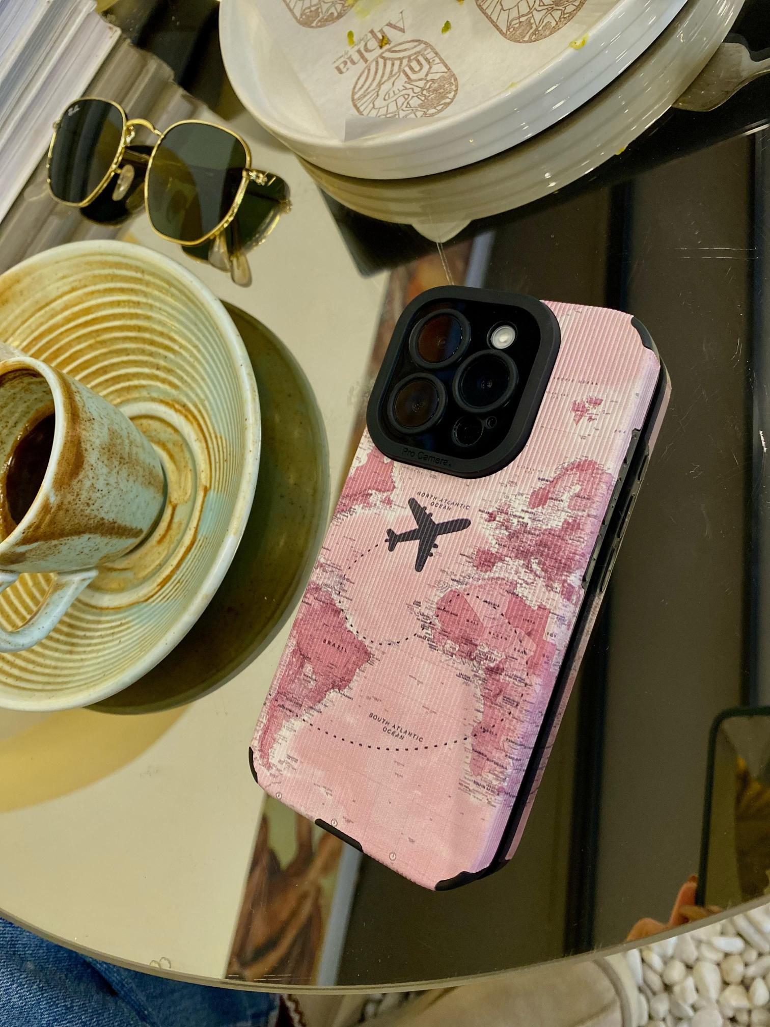 İphone 15 Pro Lansman Kılıf (Uçak Detaylı)