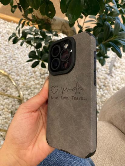iPhone 15 Pro Lansman Kılıf (Seyehat Temalı)