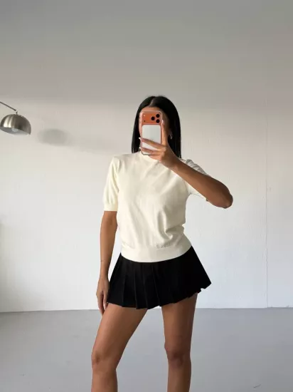 Bisiklet Yaka Kısa Kol Triko Kadın Bluz Beyaz