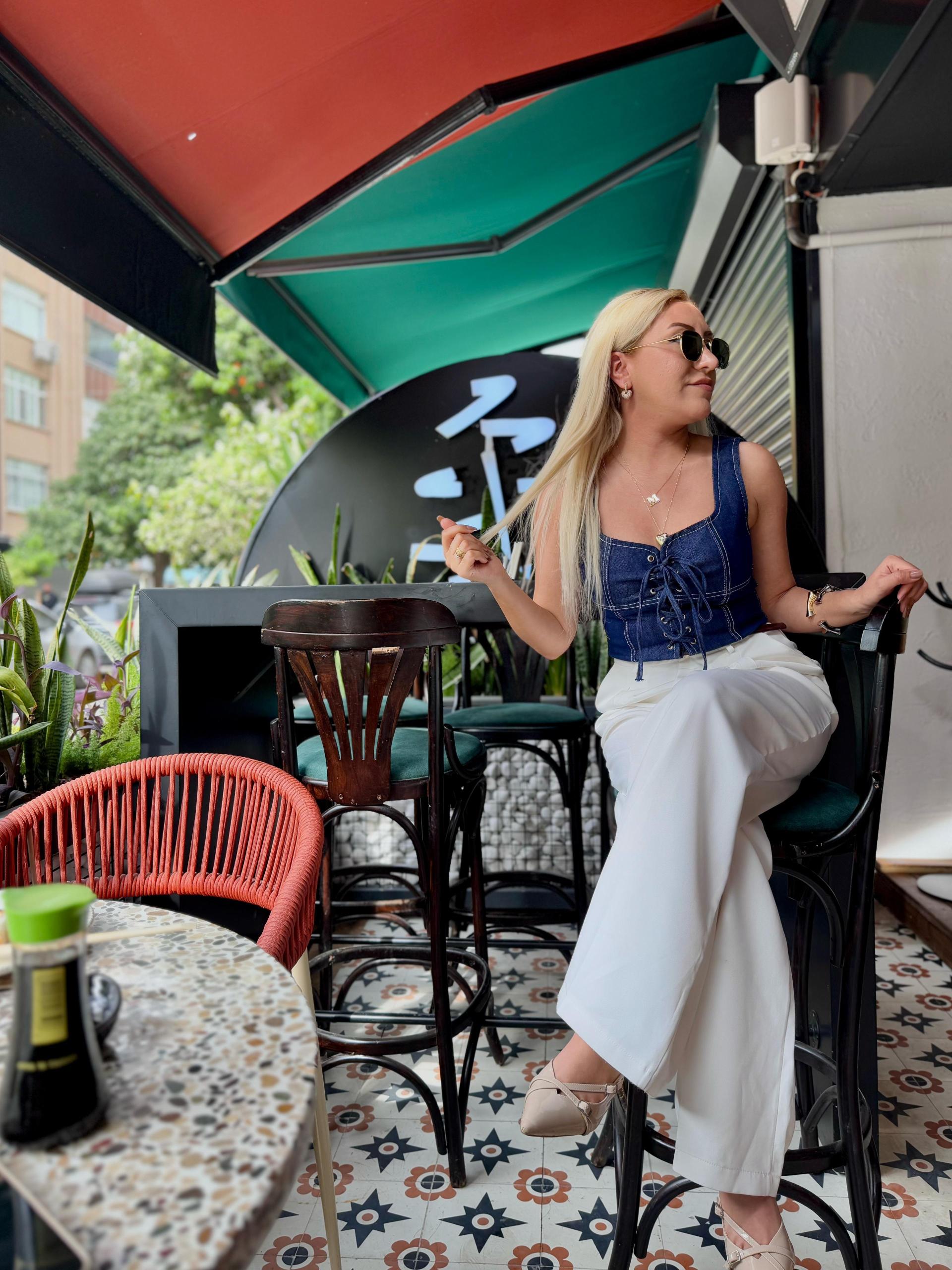 Kuşgözü Detaylı Büstiyer Mavi