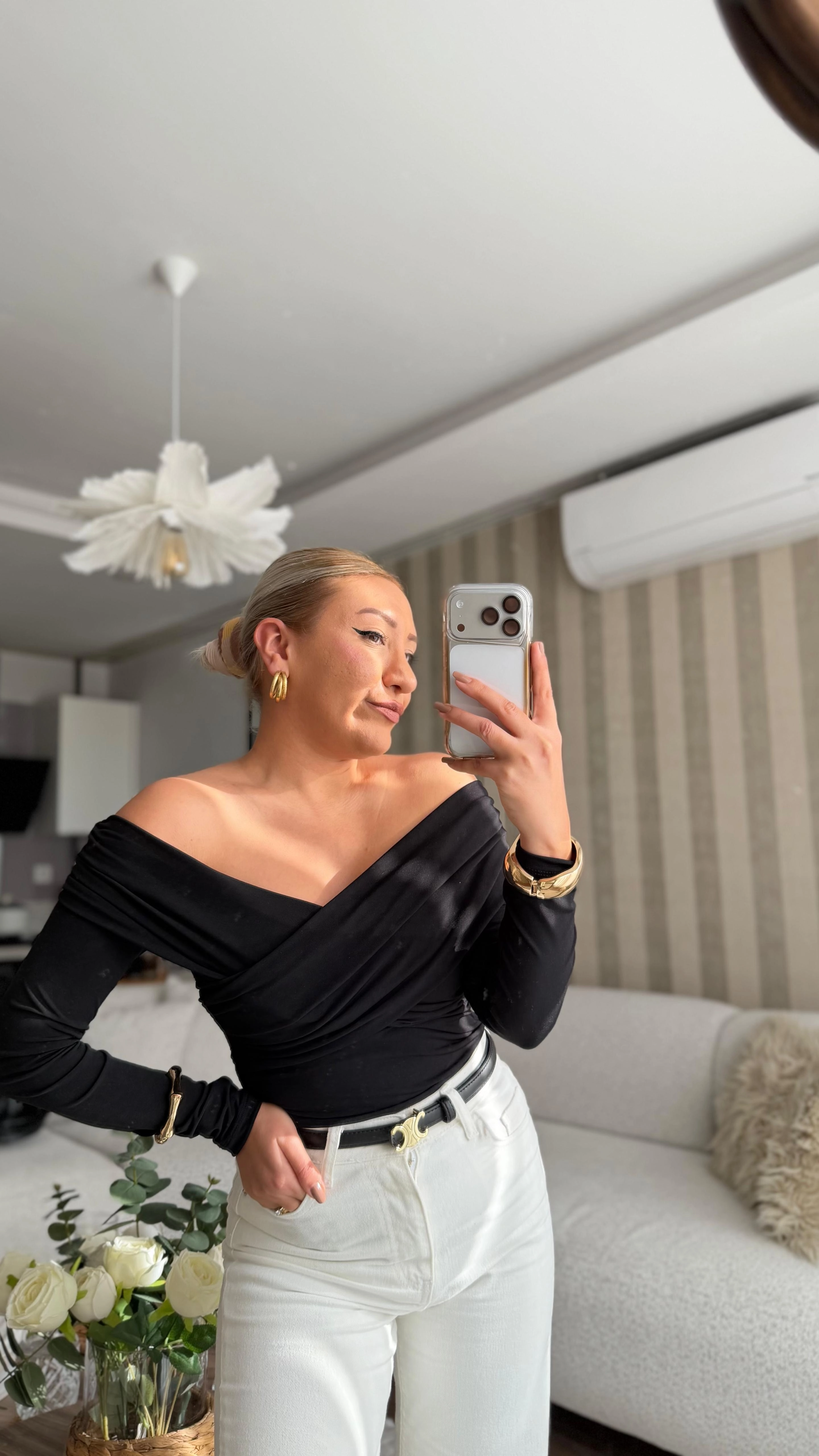 MADONNA YAKA KRUVAZE BLUZ SİYAH