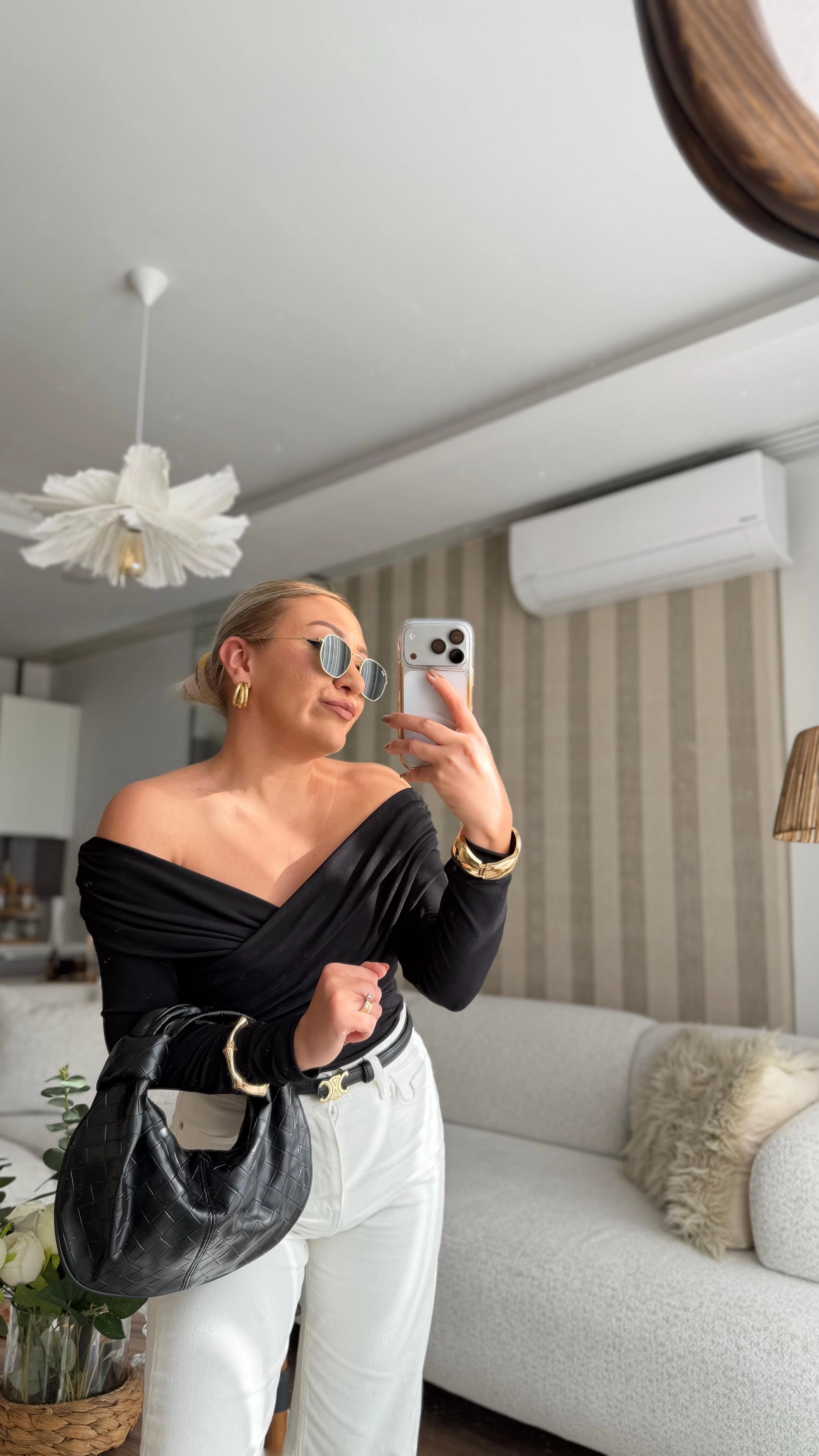 MADONNA YAKA KRUVAZE BLUZ SİYAH